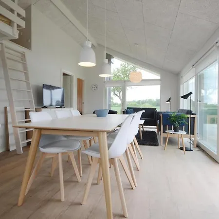 Three-bedroom Holiday In Holiday home *