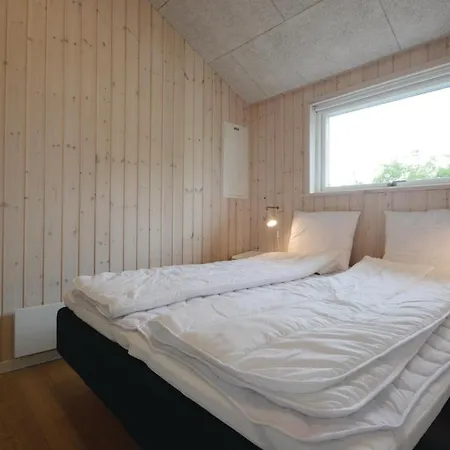 Hébergement de vacances Three-bedroom Holiday In *